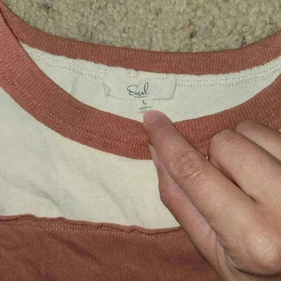 Easel Los Angeles Colorblock Long Sleeve Top Size Large - Picture 4 of 5